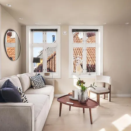 Dinbnb L 300 To Bryggen L Style House Revamped 2023 Leilighet